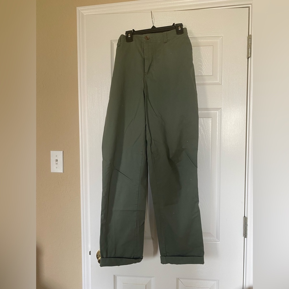 Gap girlfriend khakis in army green. Sz 12T